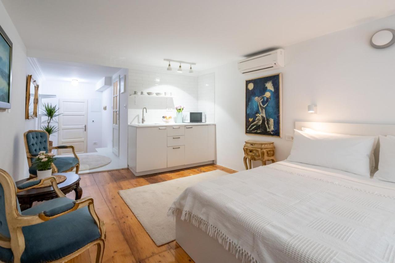 Apartments & Rooms Carera 6 Rovinj Buitenkant foto